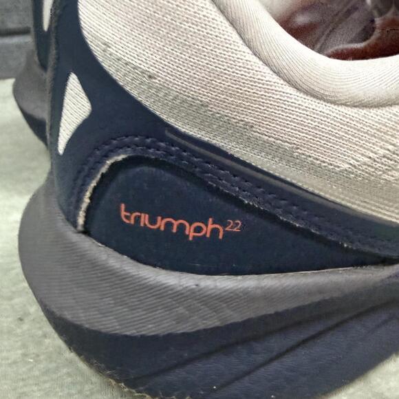 Saucony Triumph 22 Mens Size 12.5 White Blue Athletic Running Shoes Sneakers - Picture 4 of 15